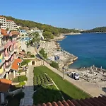 Апартаменты Adria Vista Losinj Вели-Лошинь